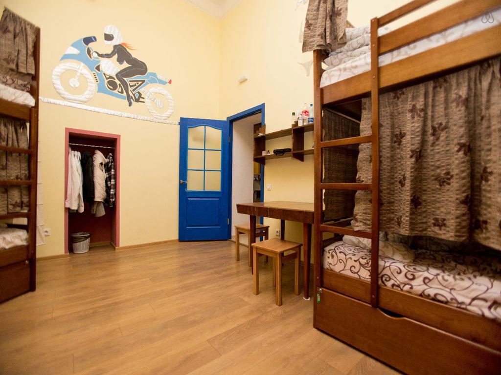 Centro Комнаты И Аппартаменты Hostel Oldenburg Ruang foto